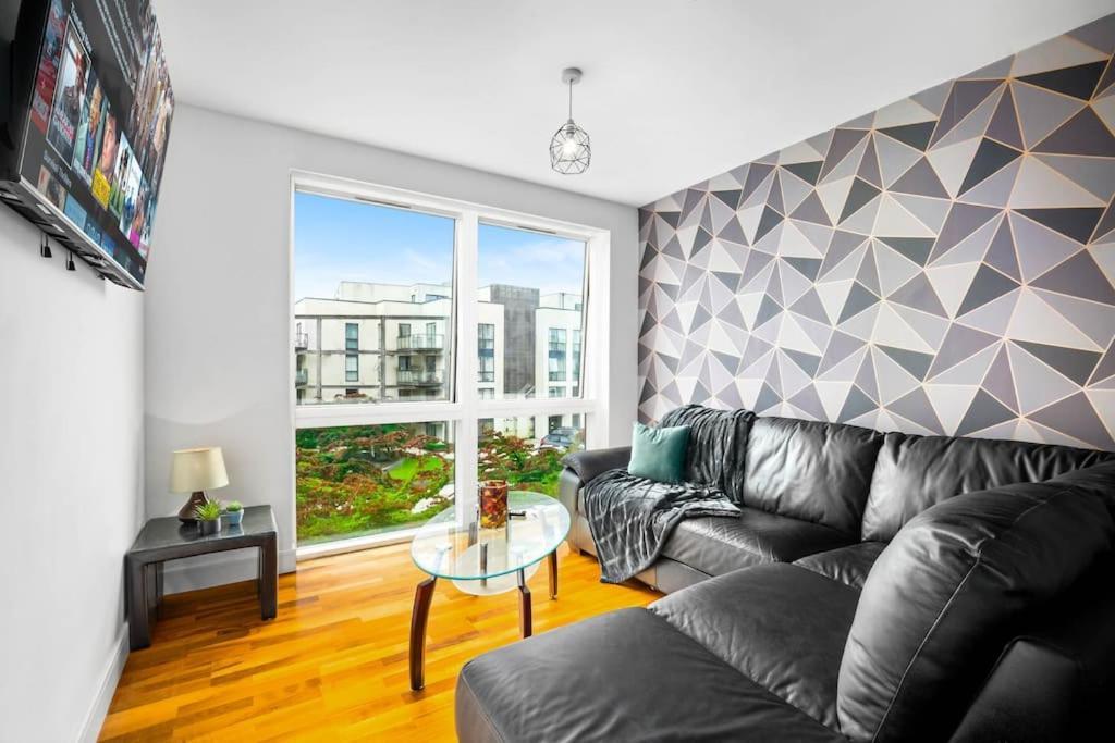 Spacious 2 Bed Apartment And Free Parking Birmingham Exterior foto